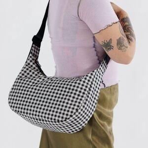 BAGGU medium crescent gingham